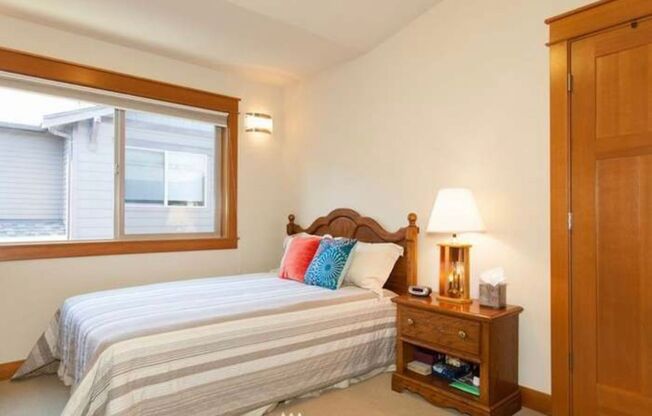 3 beds, 3.5 baths, $4,495