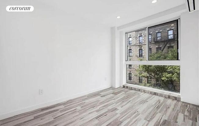 517 W 134 ST