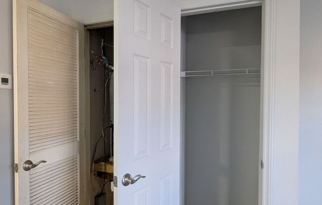 2 beds, 1 bath, 855 sqft, $1,049, Unit 3366-07