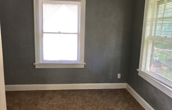 3 beds, 1 bath, $1,200