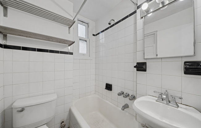 508 E 78 ST