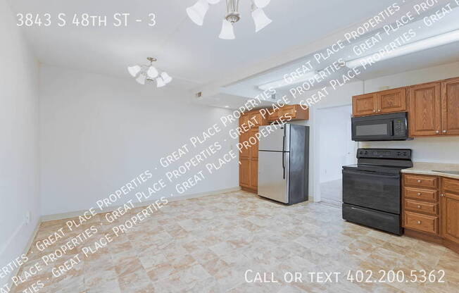 3843 S 48 ST