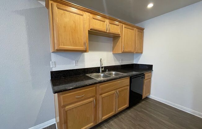 2 beds, 2 baths, 980 sqft, $2,995, Unit 819-22