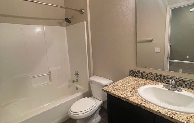 1 bed, 1 bath, $1,050, Unit 307