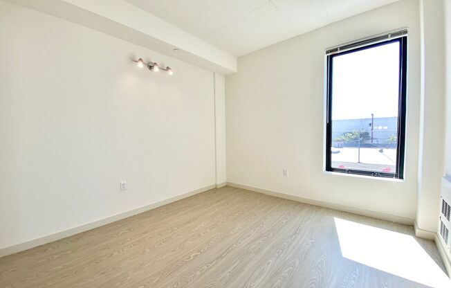 1 bed, 1 bath, 510 sqft, $3,310, Unit 480 Potrero Ave, Unit 202