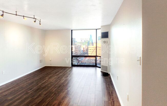 1 bed, 2 baths, 816 sqft, $1,600, Unit 808