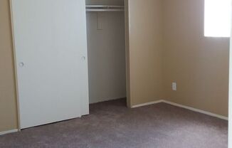 1 bed, 1 bath, 700 sqft, $1,800, Unit 32