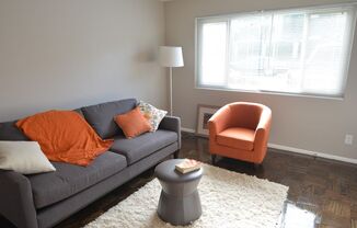 1101 10th Ave E