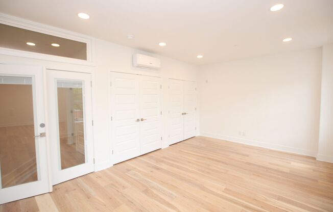 Newly renovated 1 bed apartment in old city
