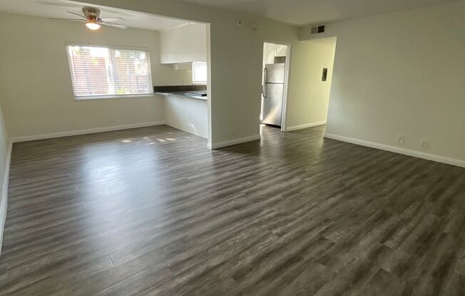 6330 Newlin