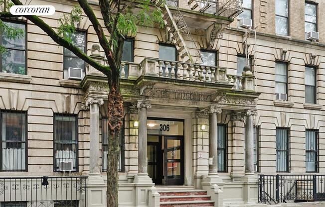 306 W 51 ST