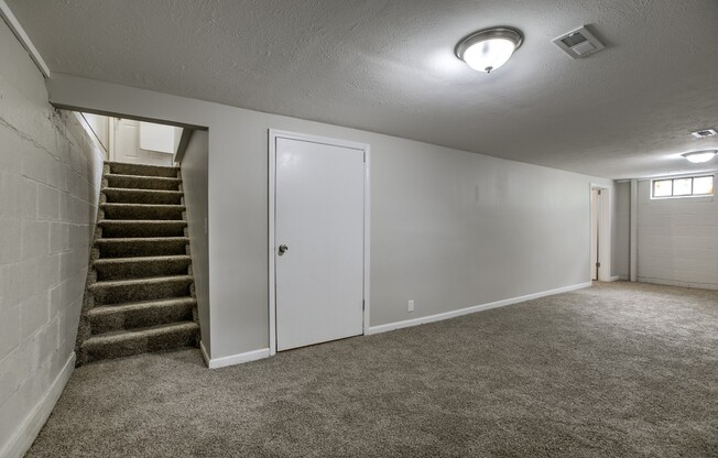 3 beds, 1 bath, $1,425