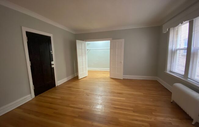 1525 W Estes, LLC