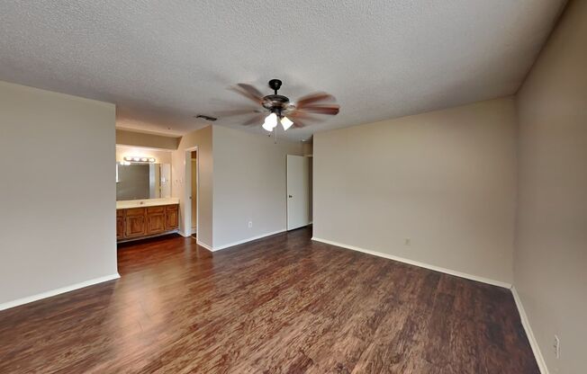 3 beds, 2 baths, $2,150