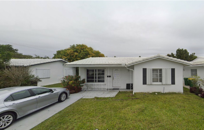 8409 NW 59 CT