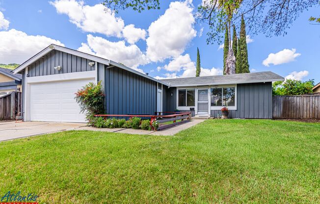 Lovely Cul-De-Sac Home | New Flooring & Paint