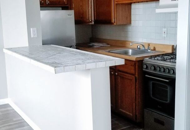 1 bed, 1 bath, $1,595, Unit 306