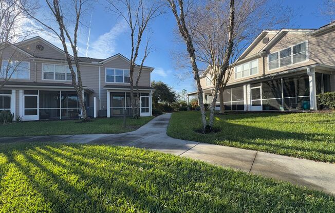 Baymeadows 3/2.5 Townhome Ready for Immediate Move In!