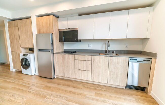 Studio, 1 bath, 263 sqft, $1,206, Unit 109