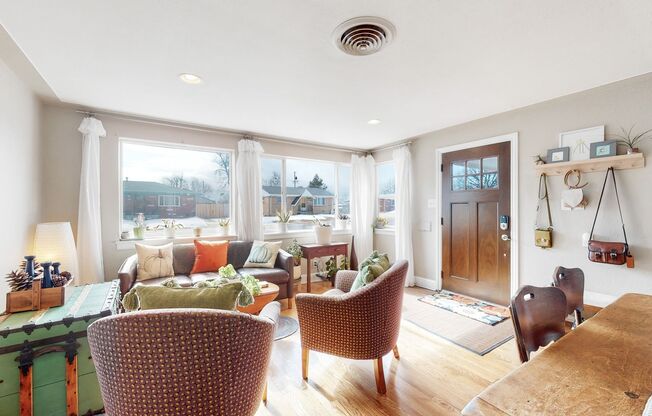 Beautifully Single Family Home Near Olde Town Arvada!