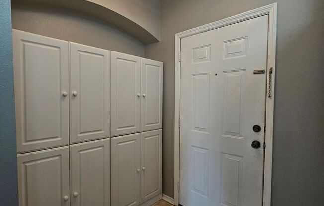Regency Key 2 Bed 2-1/2 bath Townhome