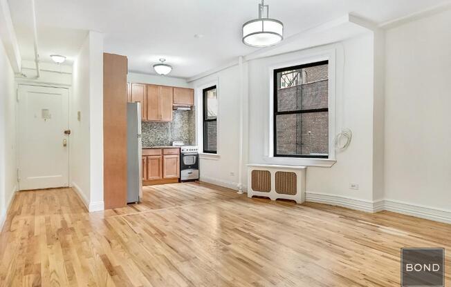 2 beds, 1 bath, $6,495, Unit 508