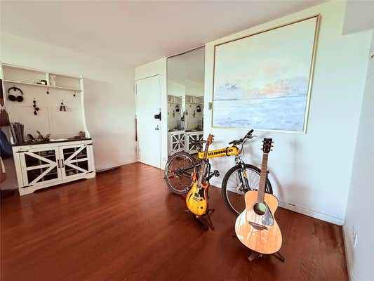1 Bay Club Drive