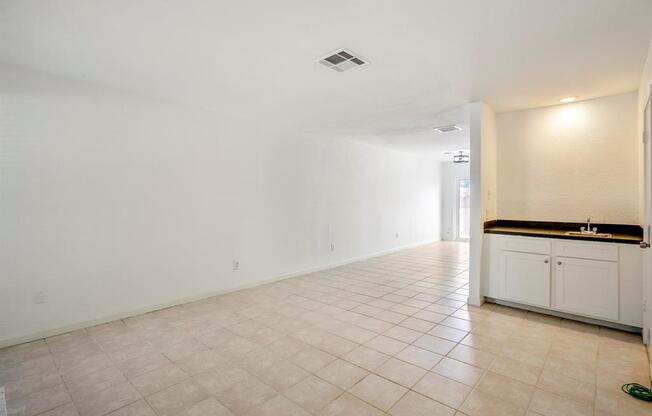 2501 BERING DR