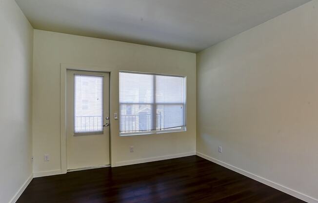 lavonne door to patio