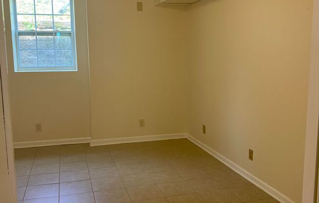 346 REESE STREET #1 | 3 BED 2 BATH DOWNTOWN