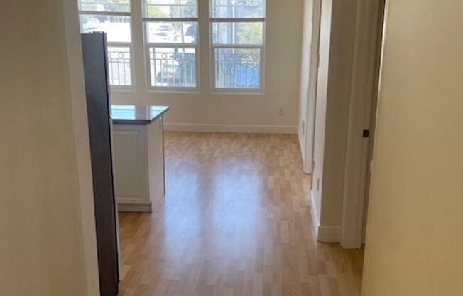 1 bed, 1 bath, $1,595