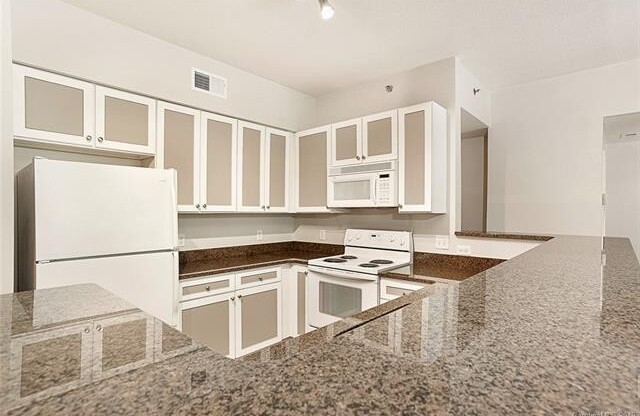 1315 East Blvd #406