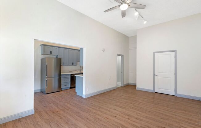 BENTON ST 1201-1203, ENCINAL AVE 1403-1413