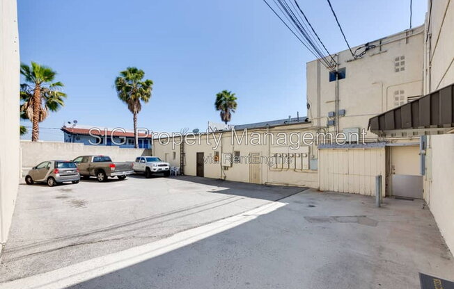 2951 HONOLULU AVE