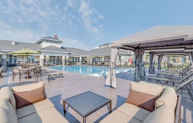 Waterstone at Hamburg: Luxury Apartments in Lexington, KY