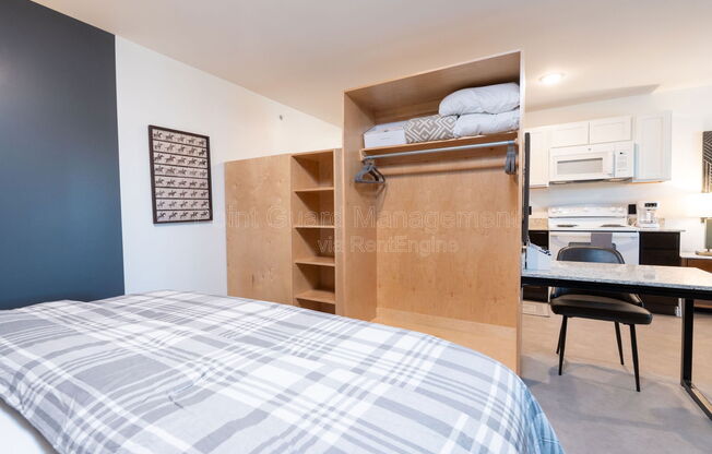 1 bed, 1 bath, 449 sqft, $745, Unit 118