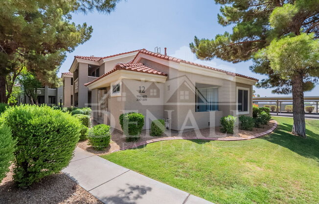 3 beds, 2 baths, 1,215 sqft, $1,895, Unit Unit 1066