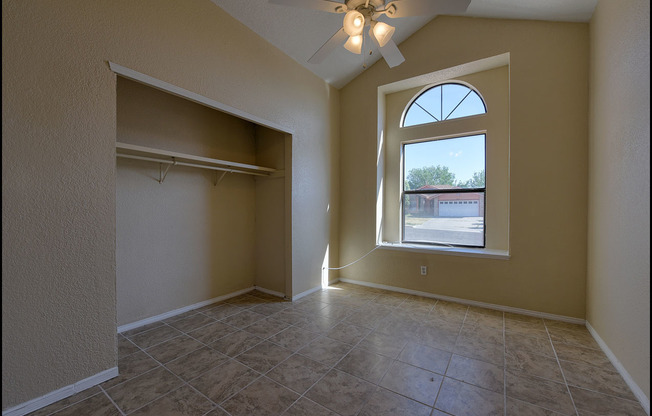 3 beds, 2 baths, $1,685