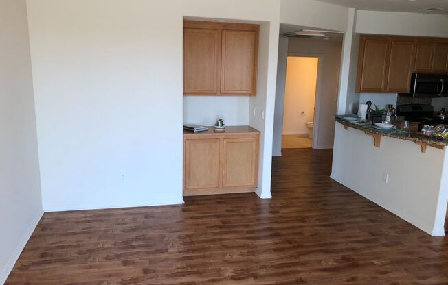 2 beds, 2.5 baths, 1,296 sqft, $3,200, Unit 8714-208