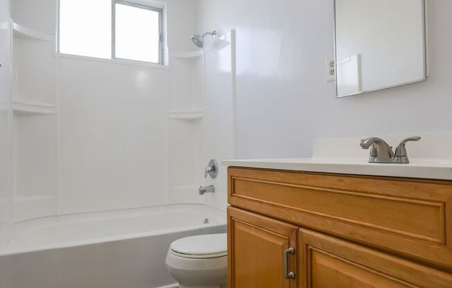 1 bed, 1 bath, $2,195, Unit 15