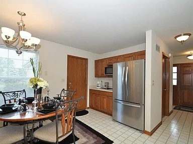2044 DEER HVN CT