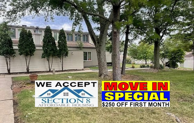 6831 N FROSTWOOD PKWY