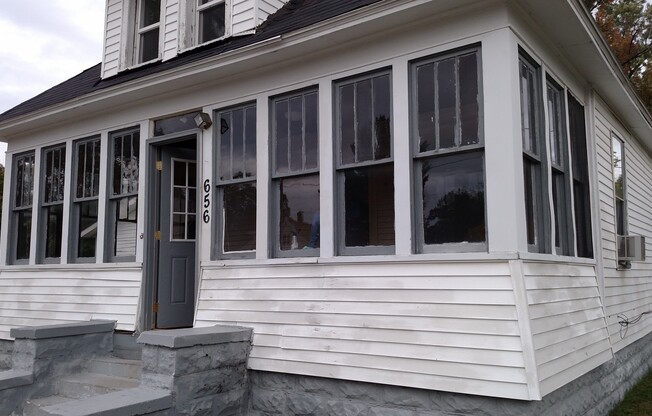 Very Nice! 2BR/1BA Home - Excellent Muskegon Neighborhood
