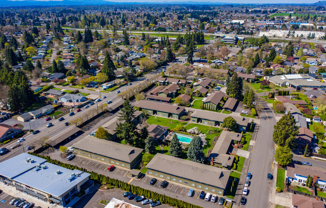 Clairmont_Eugene_OR_Aerial