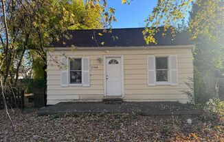 Perfect ranch in great Farmington hills neighborhood.