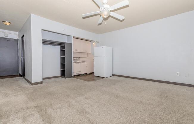 Studio, 1 bath, 385 sqft, $699