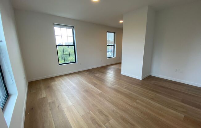 1 bed, 1 bath, 675 sqft, $2,100, Unit The Elm - 608