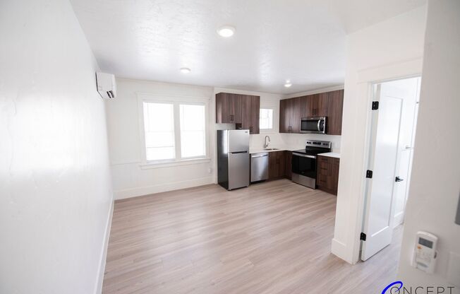 Studio, 1 bath, 285 sqft, $999, Unit 09