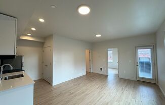 1 bed, 1 bath, 450 sqft, $1,197, Unit 02