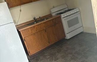 1 bed, 1 bath, 600 sqft, $900, Unit 1655 Lower Front